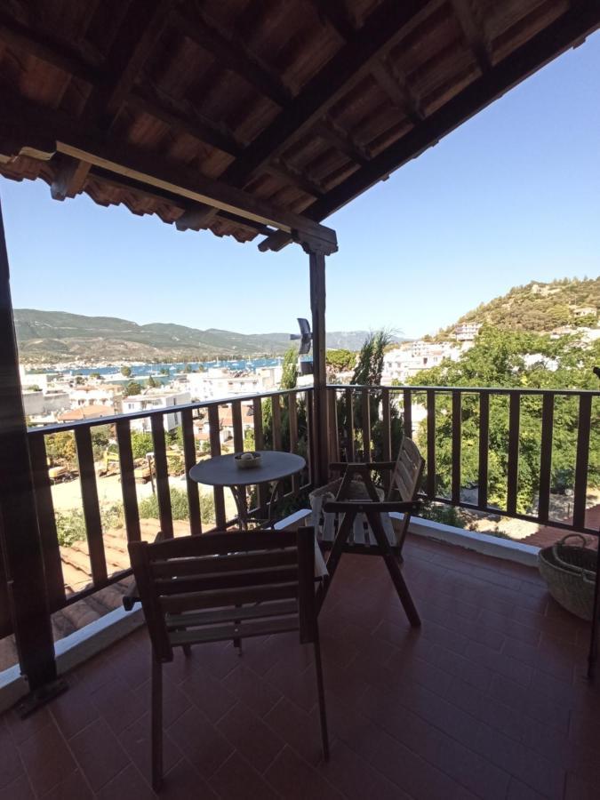 Harmony Appartement Poros Town Buitenkant foto